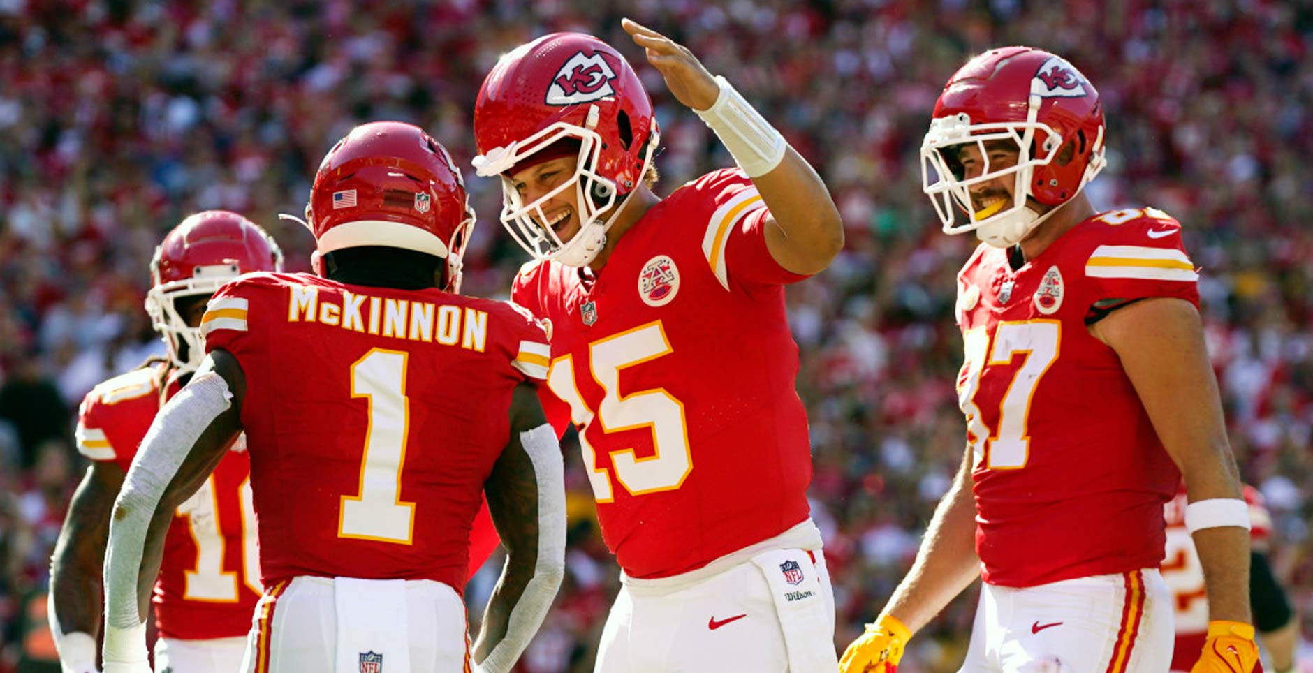 Chiefs game report  Kansas City trounces dysfunctional Chicago Bears