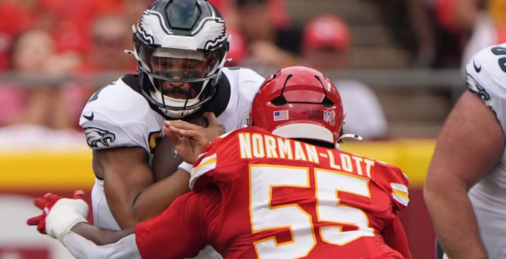 The current image has no alternative text. The file name is: Norman-Lott-Eagles.jpg