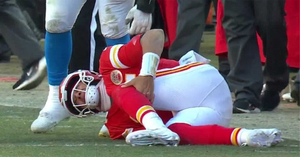 The current image has no alternative text. The file name is: Mahomes-Injury.jpg