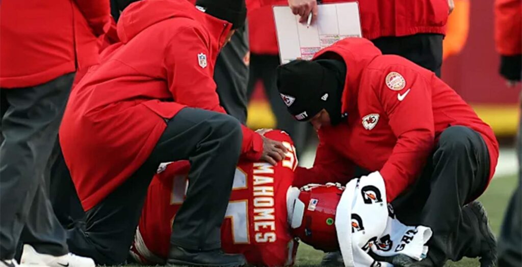 The current image has no alternative text. The file name is: MahomesInjury2.jpg