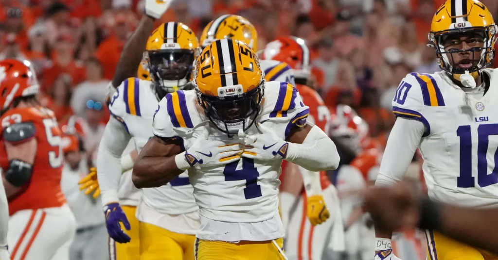 The current image has no alternative text. The file name is: Monsoor.webp