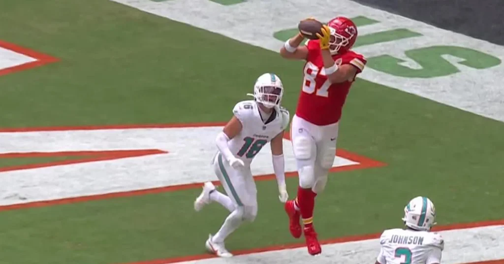 The current image has no alternative text. The file name is: Travis-Kelce.webp