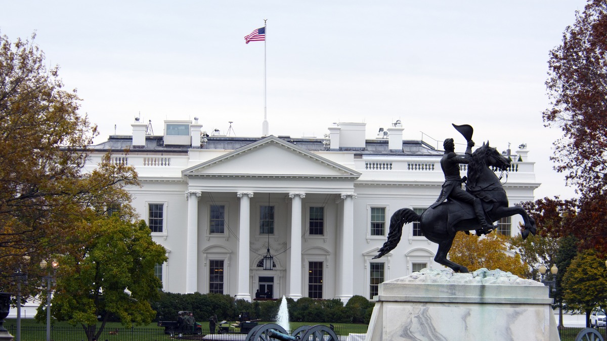 ‘Mar-a-Lago Face’: Susan Dell’s White House Appearance Ignites Online Debate
