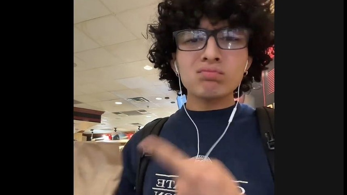 Marco Ayala filming himself at Las Vegas airport